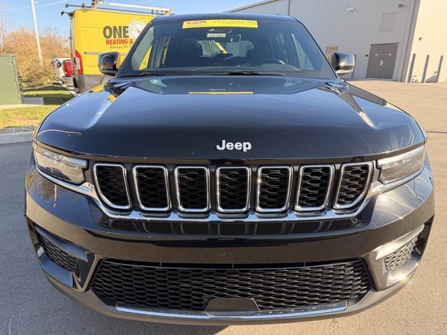 new 2025 Jeep Grand Cherokee car, priced at $39,687