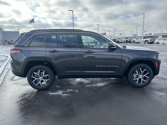 new 2025 Jeep Grand Cherokee car, priced at $45,922