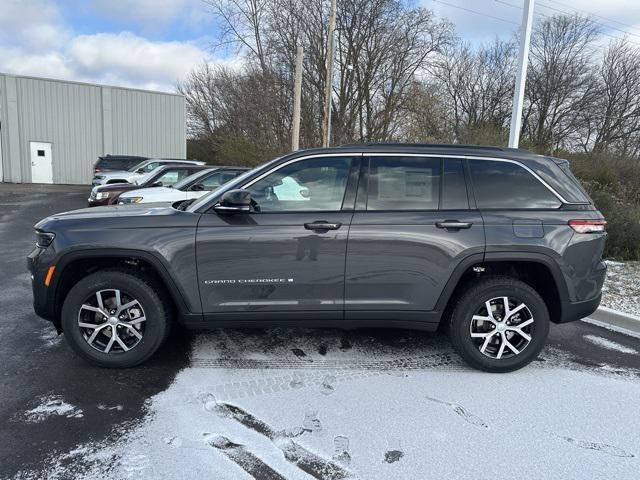 new 2025 Jeep Grand Cherokee car, priced at $45,922