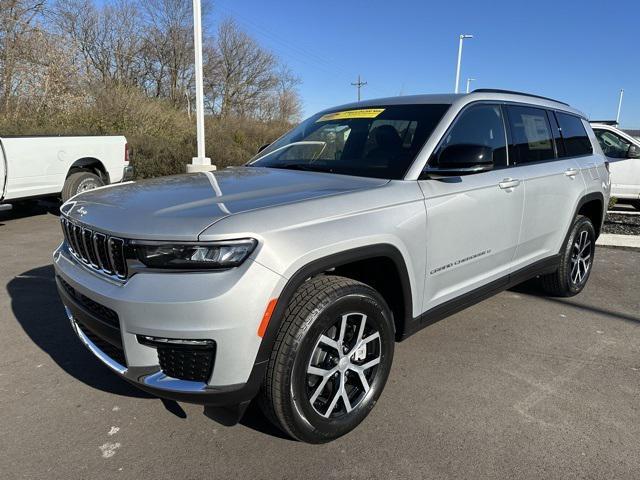 new 2025 Jeep Grand Cherokee L car, priced at $45,619