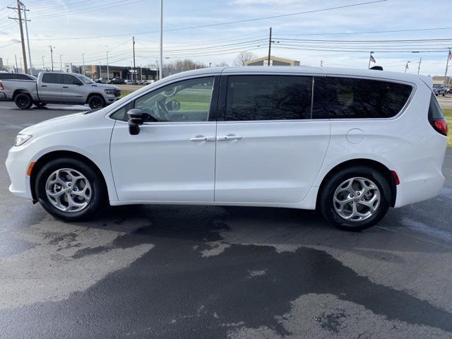 new 2024 Chrysler Pacifica car, priced at $47,038