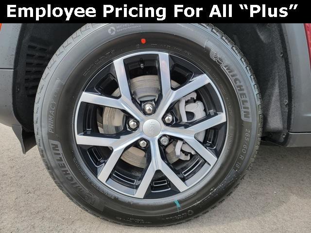 new 2025 Jeep Grand Cherokee L car, priced at $46,225