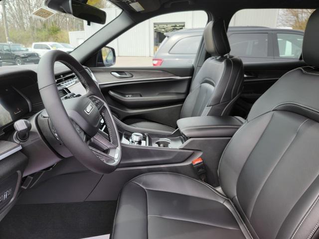 new 2025 Jeep Grand Cherokee L car, priced at $45,025