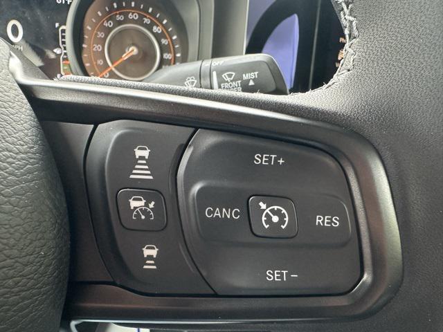 new 2025 Jeep Gladiator car, priced at $45,029