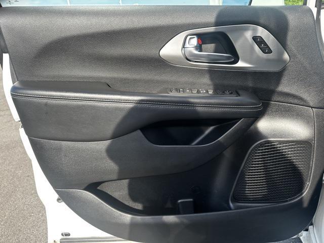 used 2020 Chrysler Pacifica car, priced at $24,991