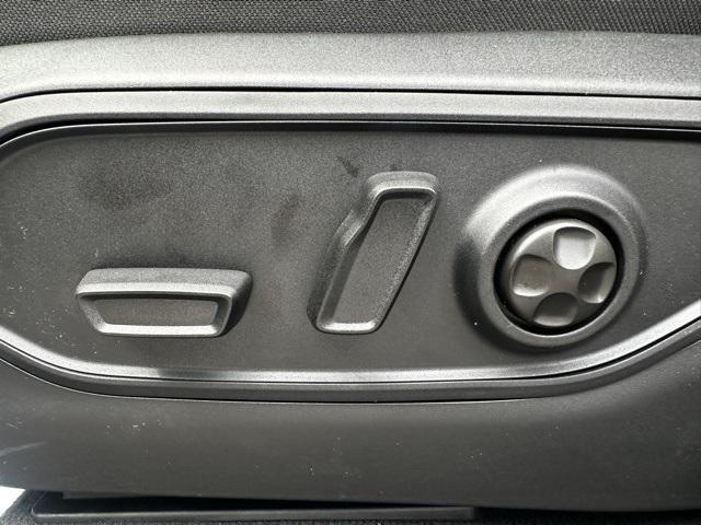new 2025 Jeep Grand Cherokee L car, priced at $44,333