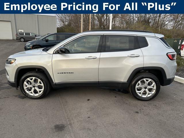 new 2025 Jeep Compass car, priced at $30,545