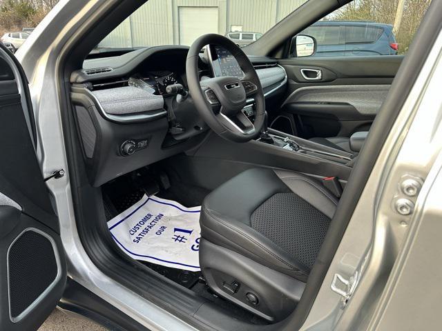 new 2025 Jeep Compass car, priced at $30,225