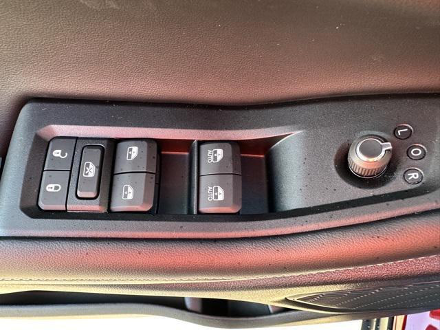 new 2025 Jeep Grand Cherokee L car, priced at $49,425