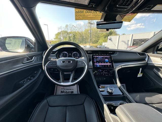 new 2025 Jeep Grand Cherokee L car, priced at $49,425