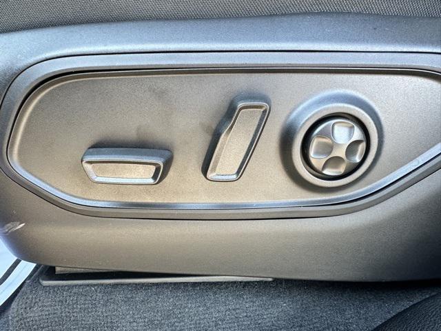 new 2025 Jeep Grand Cherokee L car, priced at $49,425