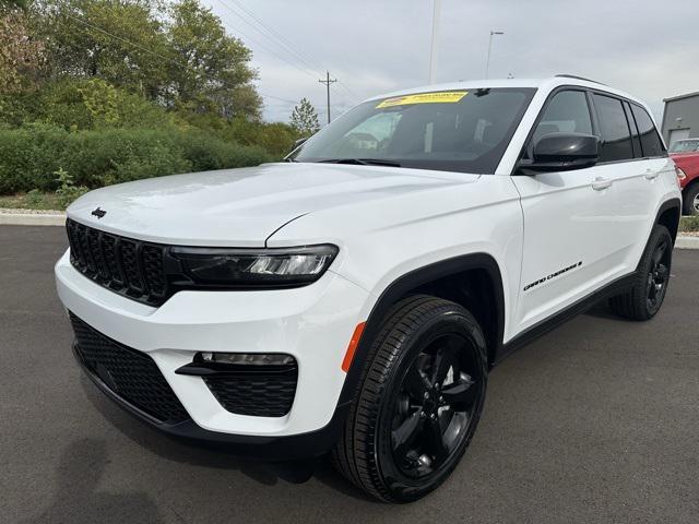 new 2025 Jeep Grand Cherokee car, priced at $48,735