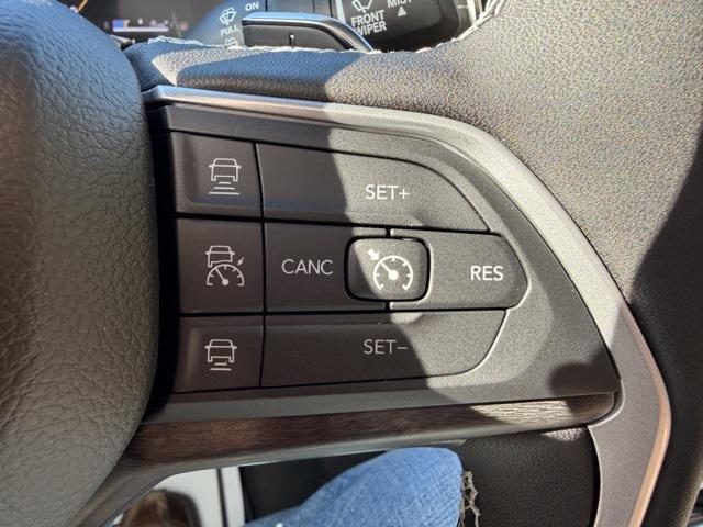 new 2025 Jeep Grand Cherokee car, priced at $49,121