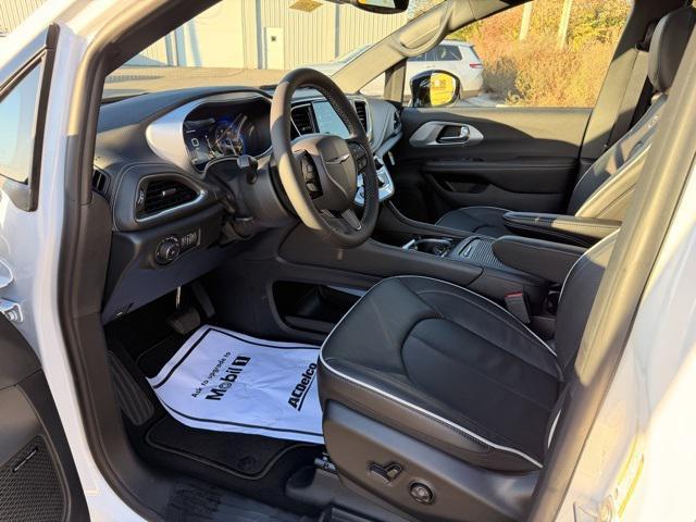 new 2026 Chrysler Pacifica car, priced at $51,322