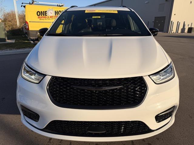 new 2026 Chrysler Pacifica car, priced at $51,322