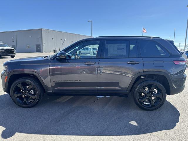 new 2025 Jeep Grand Cherokee car, priced at $44,125