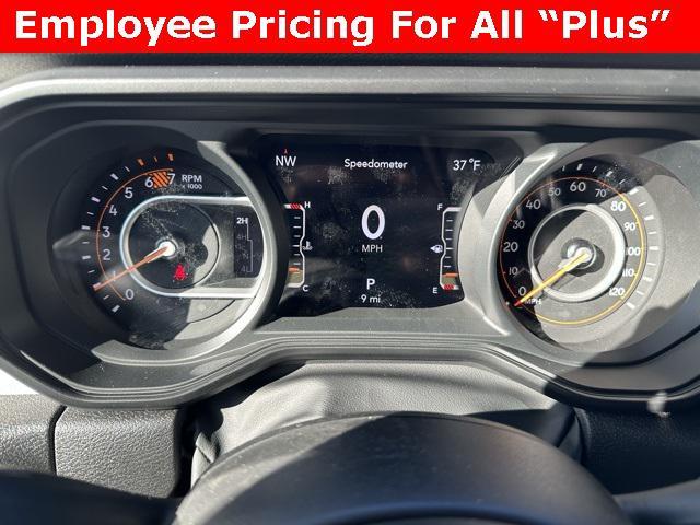 new 2025 Jeep Wrangler car, priced at $49,101