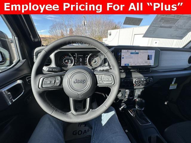 new 2025 Jeep Wrangler car, priced at $49,101
