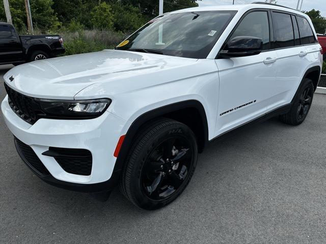 used 2023 Jeep Grand Cherokee car, priced at $34,991