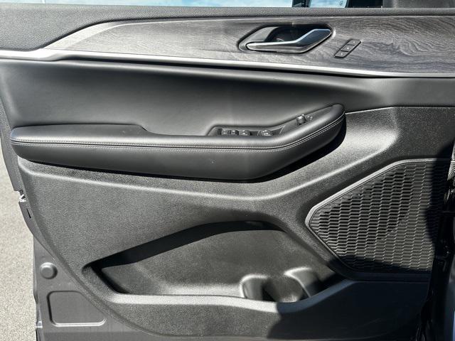new 2025 Jeep Grand Cherokee car, priced at $39,912