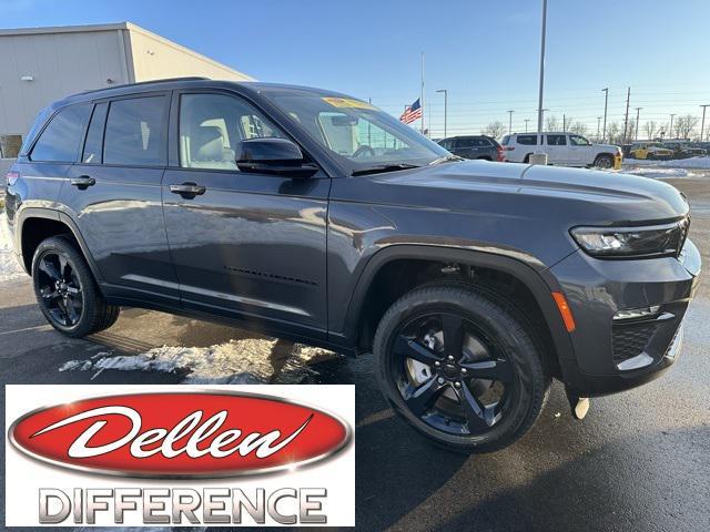 new 2025 Jeep Grand Cherokee car, priced at $45,997