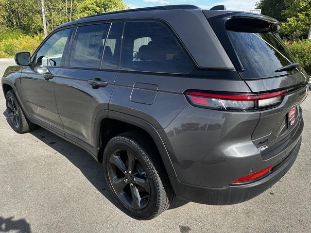 new 2025 Jeep Grand Cherokee car, priced at $39,912