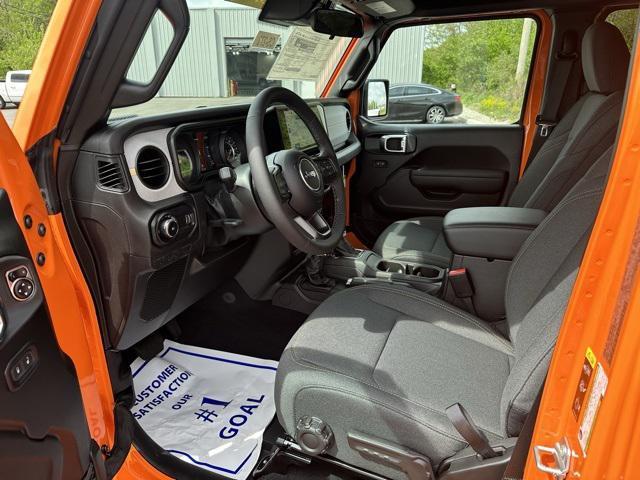 new 2025 Jeep Wrangler car, priced at $48,100