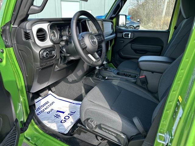 new 2025 Jeep Wrangler car, priced at $44,996