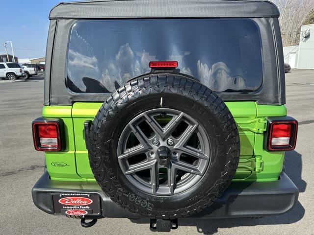 new 2025 Jeep Wrangler car, priced at $44,996