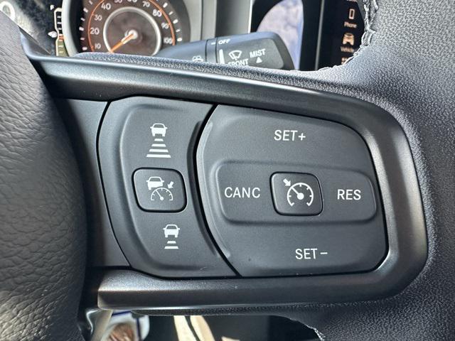 new 2025 Jeep Wrangler car, priced at $44,996