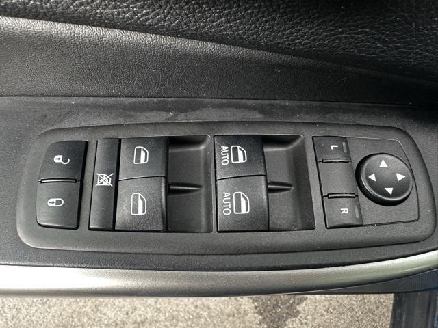 used 2021 Jeep Cherokee car, priced at $19,195