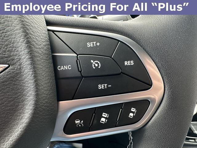 new 2025 Chrysler Pacifica Hybrid car, priced at $44,401