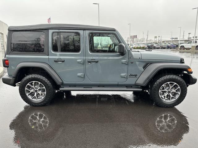 new 2025 Jeep Wrangler car, priced at $43,532