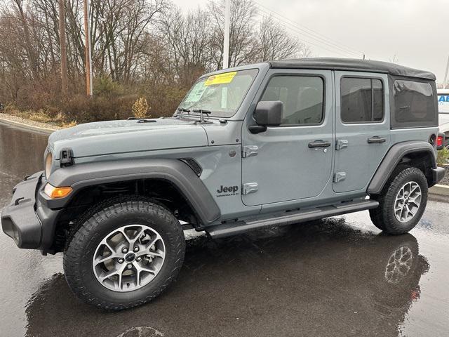 new 2025 Jeep Wrangler car, priced at $43,532