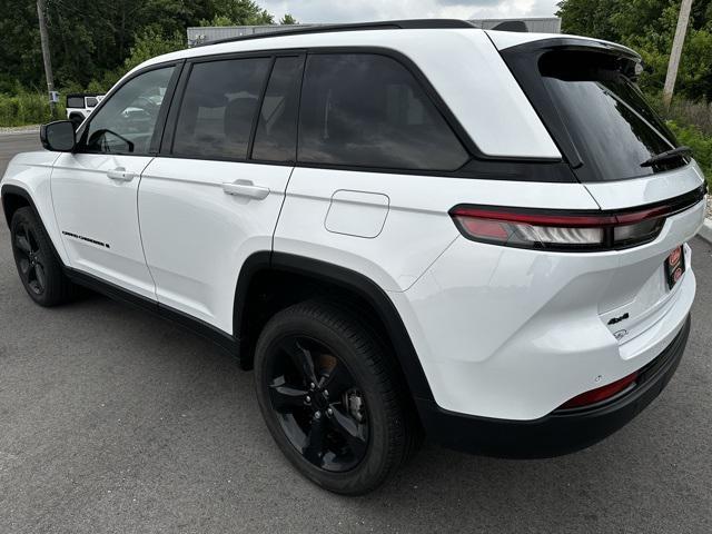 used 2023 Jeep Grand Cherokee car, priced at $32,995