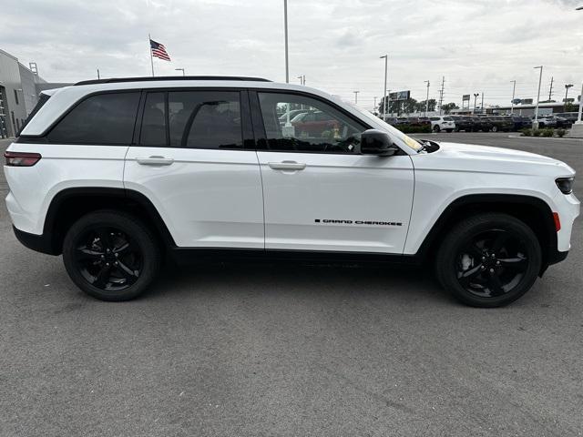 used 2023 Jeep Grand Cherokee car, priced at $32,995