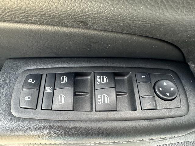 used 2021 Jeep Grand Cherokee car, priced at $31,495