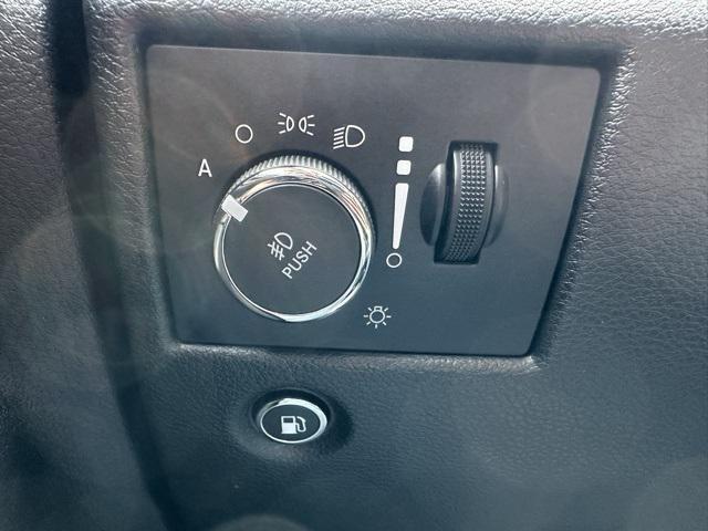 used 2021 Jeep Grand Cherokee car, priced at $31,495