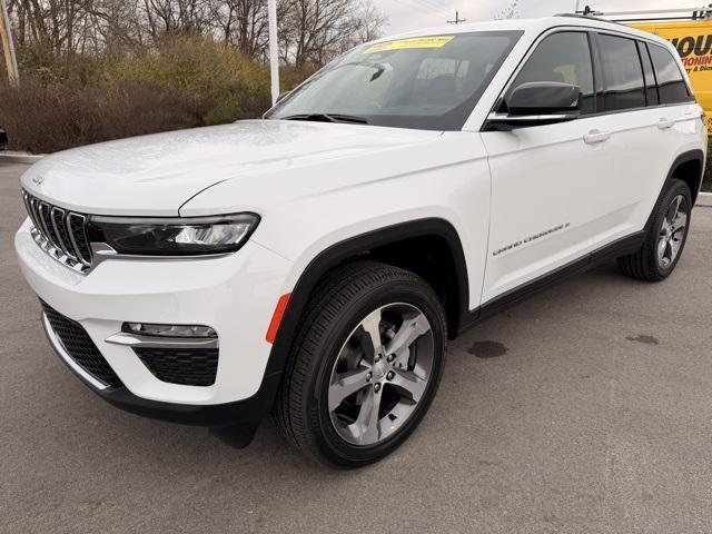 new 2025 Jeep Grand Cherokee car, priced at $44,811