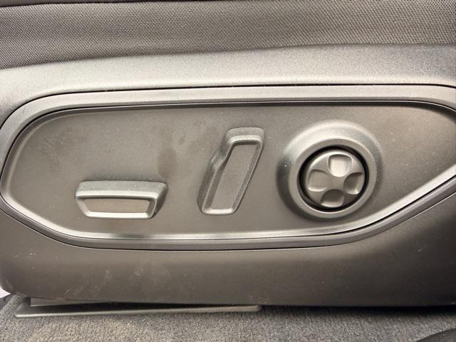 new 2025 Jeep Grand Cherokee car, priced at $44,811