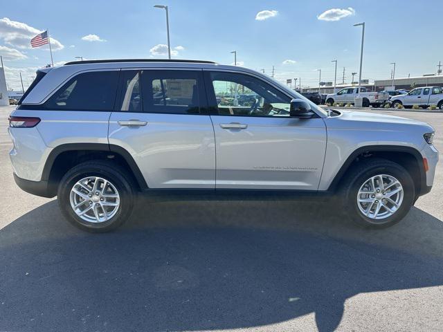 new 2025 Jeep Grand Cherokee car, priced at $41,094