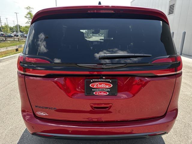 new 2026 Chrysler Pacifica car, priced at $44,179