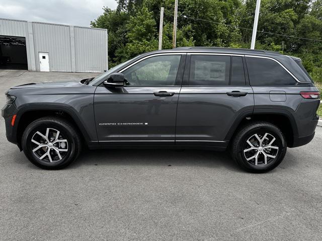 new 2025 Jeep Grand Cherokee car, priced at $48,273