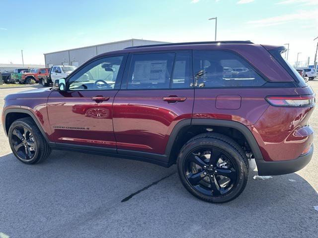 new 2025 Jeep Grand Cherokee car, priced at $43,575