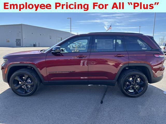 new 2025 Jeep Grand Cherokee car, priced at $43,627