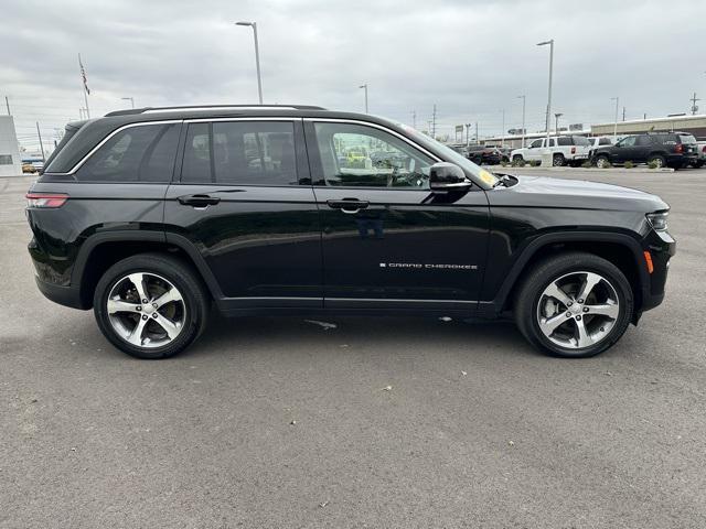 used 2023 Jeep Grand Cherokee car, priced at $33,000