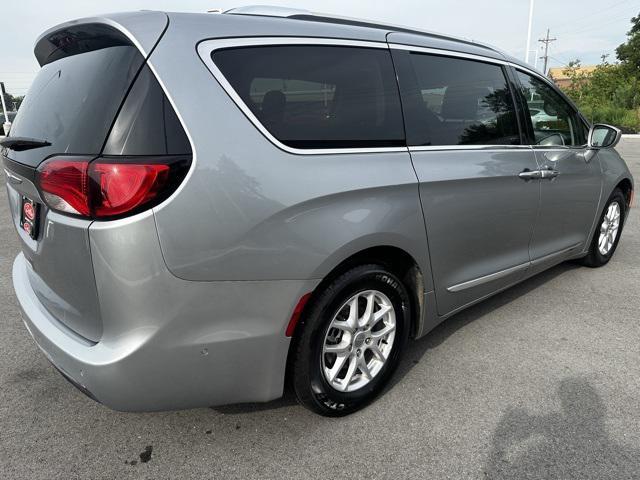 used 2020 Chrysler Pacifica car, priced at $18,500
