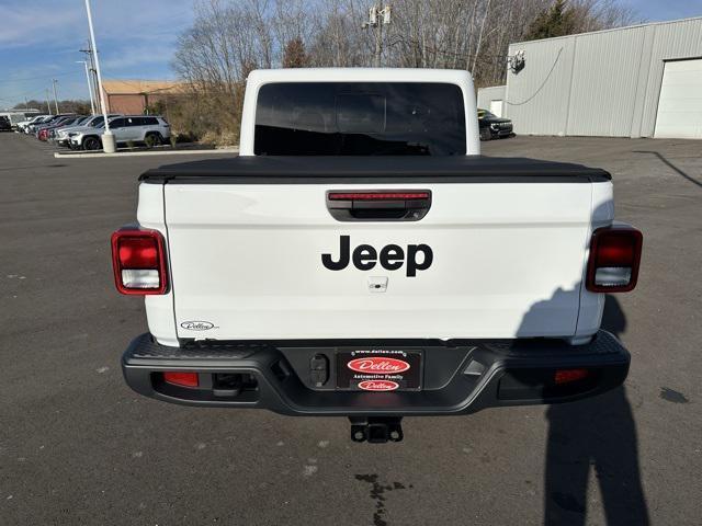 new 2025 Jeep Gladiator car, priced at $42,195