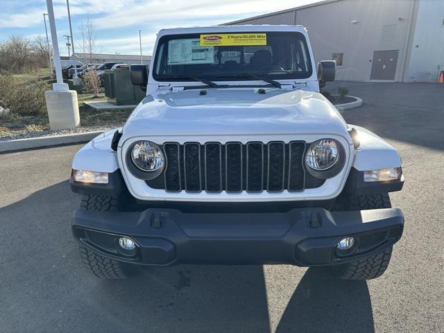 new 2025 Jeep Gladiator car, priced at $42,195