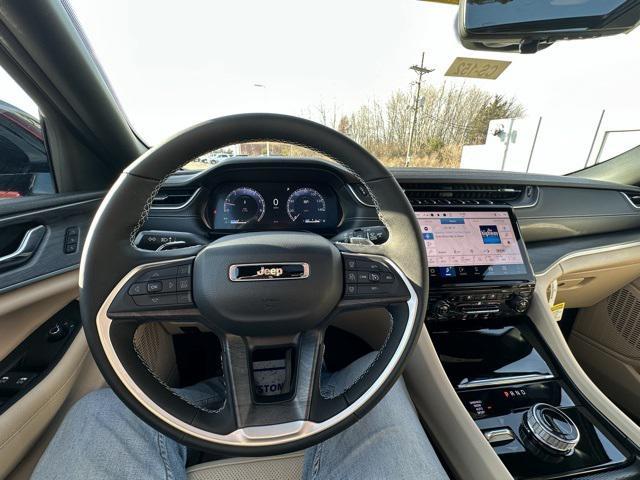 new 2025 Jeep Grand Cherokee car, priced at $51,904